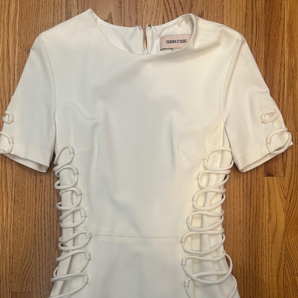 Cushnie Et Ochs Elegant White Dress with Side Lace-Up Detail - Picture 3 of 7